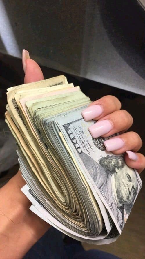 findom how to give money to women